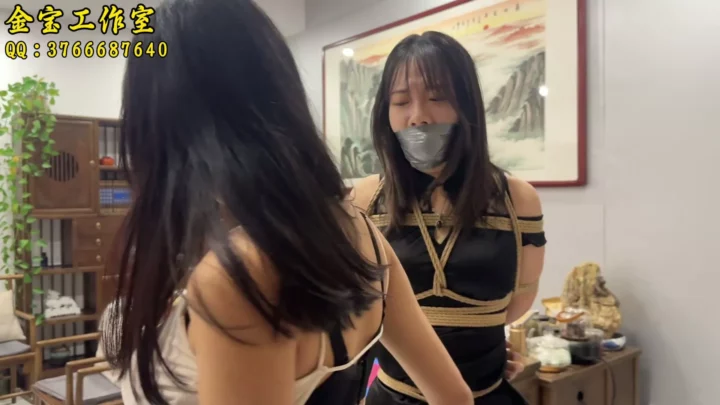 Screenshot 3 from Best Friends’ Revenge: Yiyi’s Kinky Comeuppance for Xiaoyue