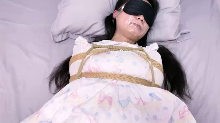 Screenshot 3 from Aww Meow: JK Girl’s Nightmare Bondage – First Feature Film