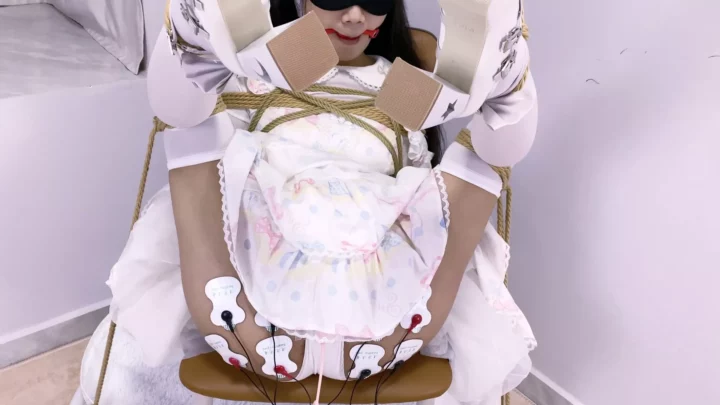 Screenshot 4 from Aww Meow: JK Girl’s Nightmare Bondage – First Feature Film