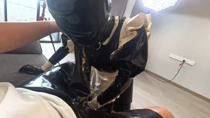 Screenshot 9 from Studio Bling: Latex Maid’s Ultimate Breathplay & Shrinkwrap Challenge