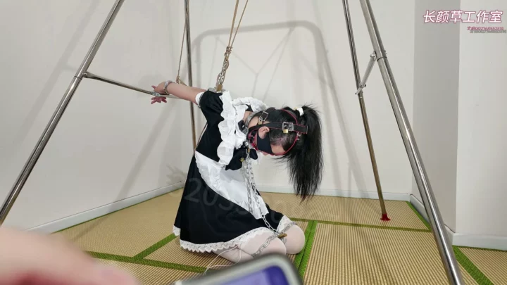 Screenshot 5 from Frost Meow: 3 Hours of Extreme Public Humiliation & Training