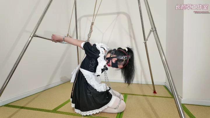 Screenshot 6 from Frost Meow: 3 Hours of Extreme Public Humiliation & Training