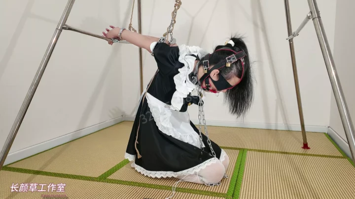 Screenshot 7 from Frost Meow: 3 Hours of Extreme Public Humiliation & Training