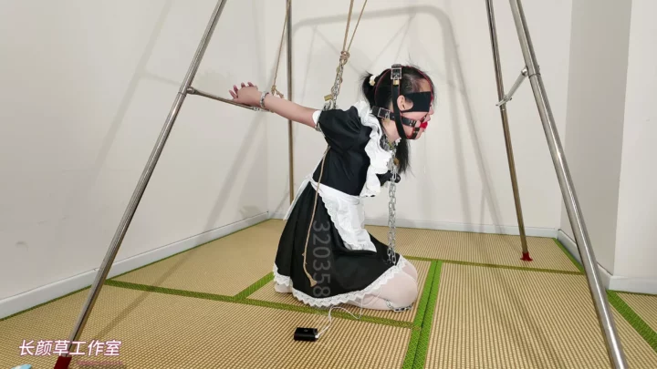 Screenshot 9 from Frost Meow: 3 Hours of Extreme Public Humiliation & Training