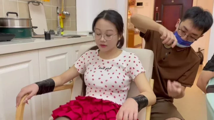 Screenshot 5 from Bound Art Records: Triple Threat Chinese Bondage Escape Attempt