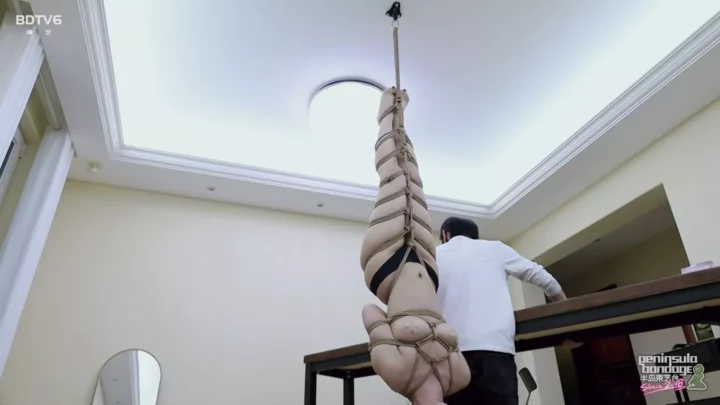 Screenshot 3 from Jinan Rope: Upside-Down Head Pressure & Tape Gag