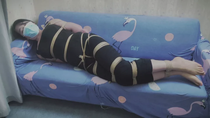 Screenshot 2 from SY’s Extreme Hogtie Challenge: Tickle Torture & Spanking