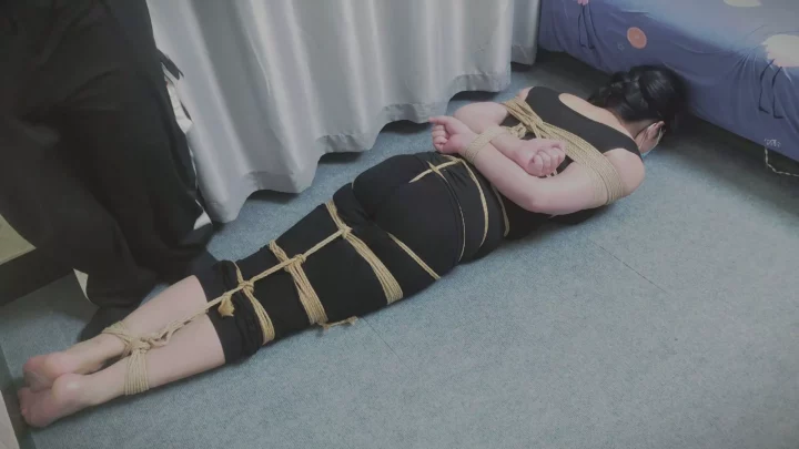 Screenshot 6 from SY’s Extreme Hogtie Challenge: Tickle Torture & Spanking