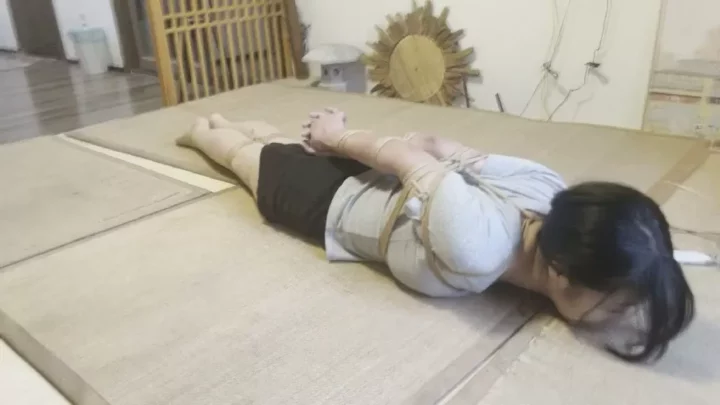 Screenshot 9 from Altman Is Also Cool: Chinese Rope Art Daily Life Part 2