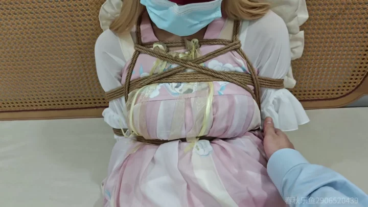 Screenshot 6 from Leyu: Hanfu-Clad Sub Struggles in High-Placement Chair Tie
