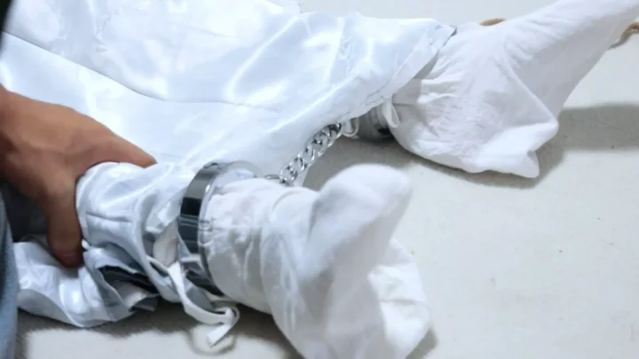 Screenshot 2 from Deeco Studio: Xiaoxue’s Ancient Ordeal – Bound, Gagged & Poisoned