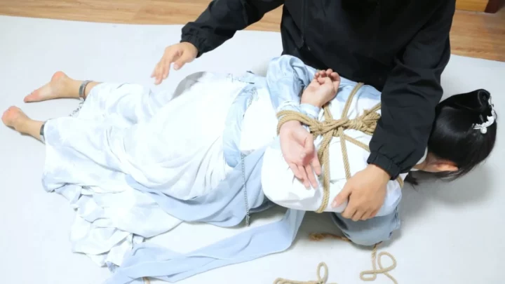 Screenshot 7 from Deeco Studio: Xiaoxue’s Ancient Ordeal – Bound, Gagged & Poisoned