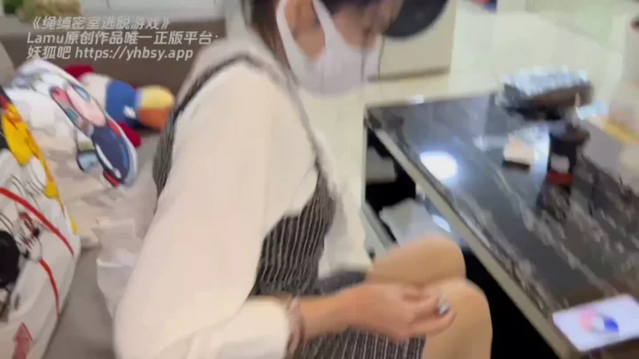 Screenshot 2 from Y.T.B. Girls Face Ultimate Escape Room Challenge