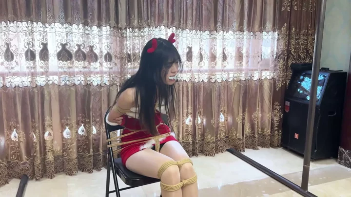 Screenshot 7 from XiaoYao: Christmas Surprise – Bound in Festive Style
