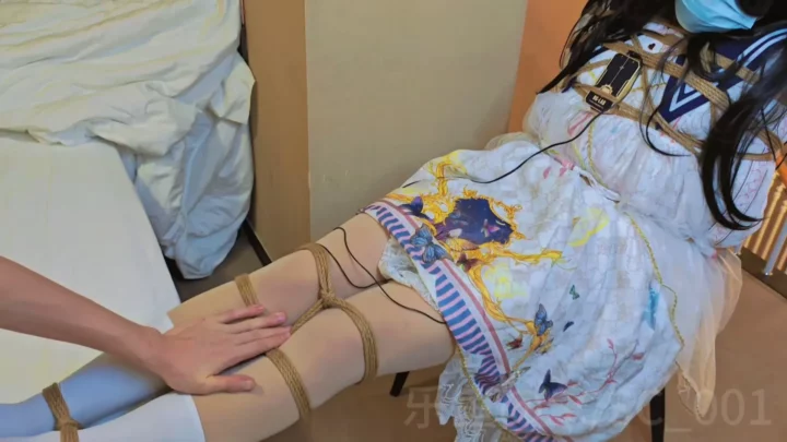 Screenshot 8 from Leyu: Tall Chinese Beauty’s Ticklish Chair Bondage Punishment