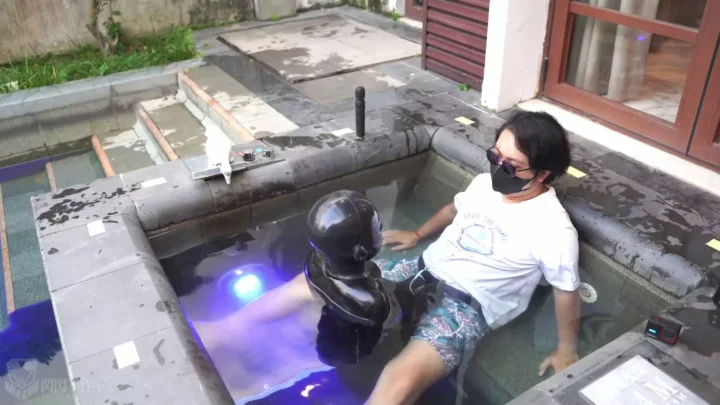 Screenshot 7 from Studio Bling: Latex Drowning & Mucus Bath – Shiyu’s Ordeal