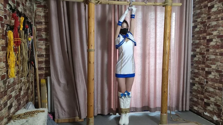 Screenshot 5 from Willing Studio: Yang Rui’s Extreme Suspension Torture