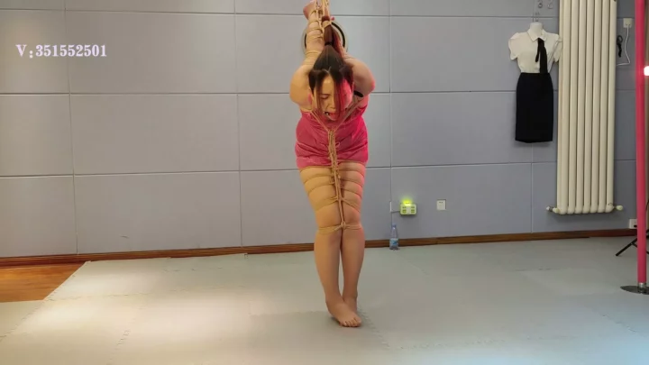 Screenshot 8 from Meng Fang’s Agonizing Strappado: Bound, Gagged, and Broken by Rope