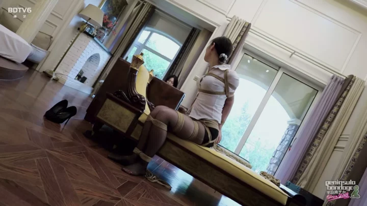 Screenshot 2 from Jinan Rope: Zhao Yue’s First Suspension – Can She Endure?