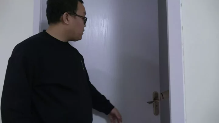 Screenshot 2 from XiaoYao: Myanmar Hostage Ordeal – Qiqi & Linlin’s Perilous Journey