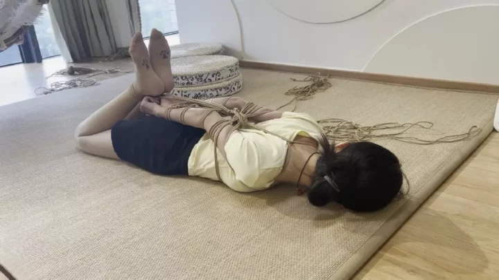 Altman Is Also Cool: Chinese Rope Art Daily Life Part 2