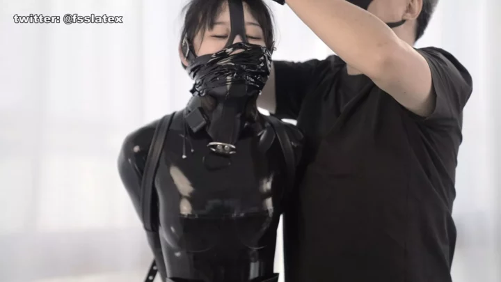 Screenshot 1 from Fetish Slave Studio: Latex Girl’s Muzzle & Breathplay