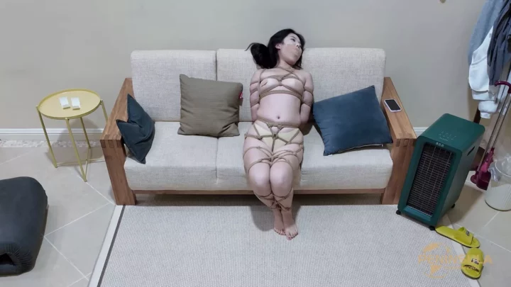 Screenshot 1 from Jinan Rope: Egg-cellent Gagging – She’ll Swallow Every Drop!