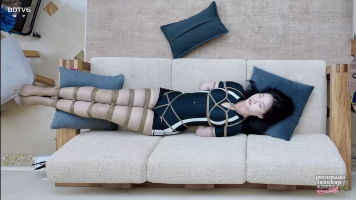 Screenshot 1 from Jinan Rope: Haiyu’s 4-Hour Full Body Bondage Endurance Test