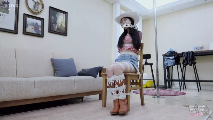 Screenshot 1 from Jinan Rope: Yeehaw! Washington State Western Bondage