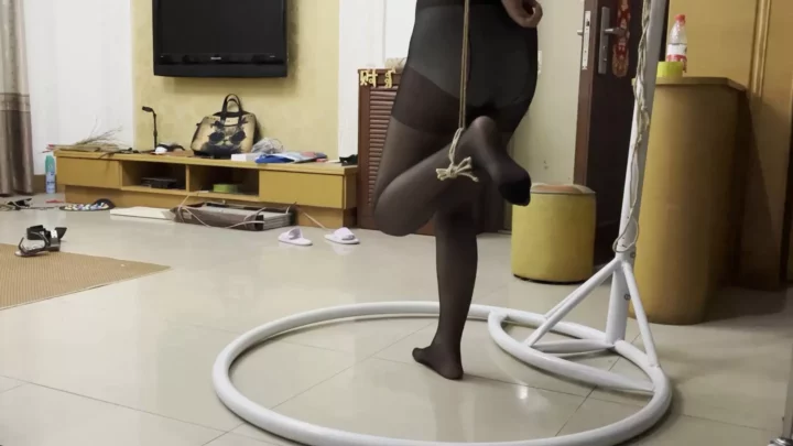 Screenshot 1 from Fu Yu: A’ran’s Extreme Five-Flower Incontinence Predicament