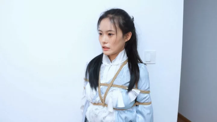 Screenshot 1 from Deeco Studio: Xiaoxue’s Ancient Ordeal – Part 1