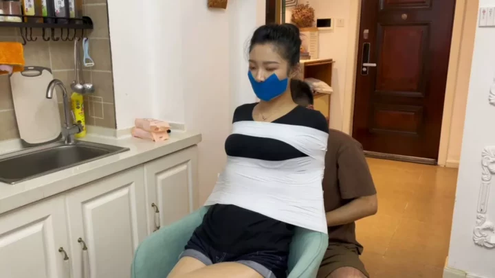 Screenshot 3 from Bound Art Records: Chinese Hogtie & Tape Gag Artistry