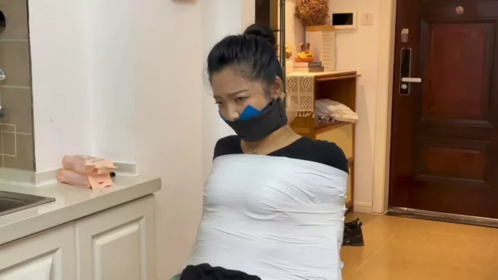 Screenshot 8 from Bound Art Records: Chinese Hogtie & Tape Gag Artistry