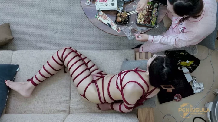 Screenshot 2 from Jinan Rope: White Whale’s Ultimate Bondage Predicament