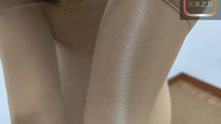 Screenshot 4 from Fen Ying’s Extreme Full-Cover Stockings Ordeal by Jiujiu