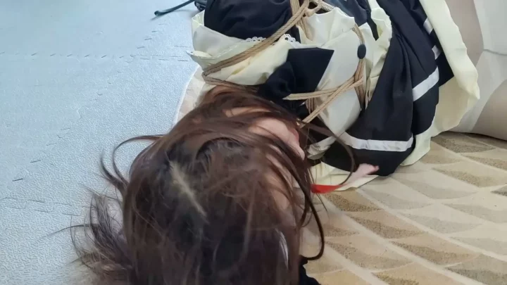 Screenshot 9 from Maid Yuxi’s Debt Collector Predicament – Beloved by One Rope