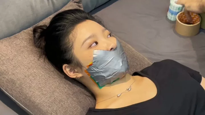 Screenshot 5 from Bound Art Records: Xiao Cheng’s Ultimate Tape Gag Challenge