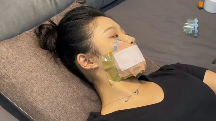 Screenshot 8 from Bound Art Records: Xiao Cheng’s Ultimate Tape Gag Challenge