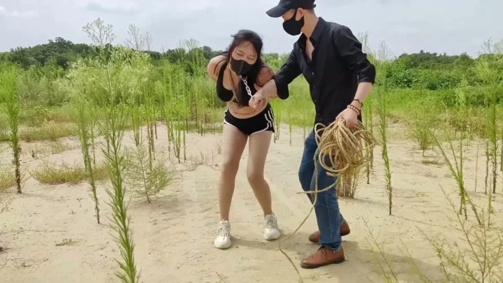 Screenshot 4 from Escape’s End: Bound, Gagged, and Blindfolded Under the Sun