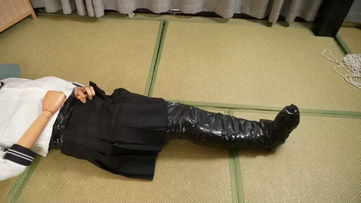 Screenshot 5 from Elephant Man Studio: My Robot Girlfriend’s Black Tape Mummy Predicament