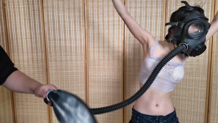 Screenshot 5 from Elephant Man: Bound, Masked, and Breathless – A Chinese Bondage Ordeal