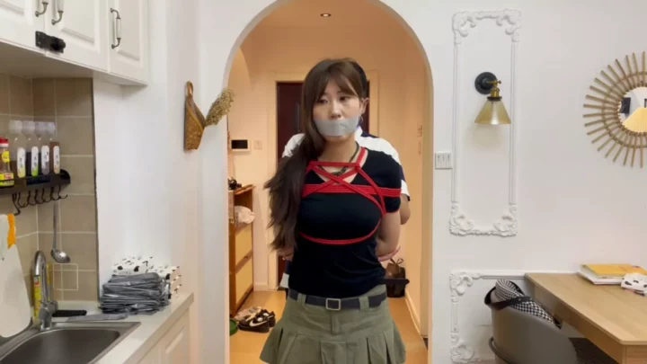 Screenshot 3 from Bound Art Records: Xiao Chen’s Intense Tape Gag Debut