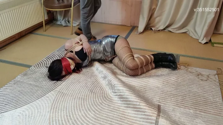 Screenshot 9 from Wenwen’s Extreme Bondage: Chicken Wing & Gag Training