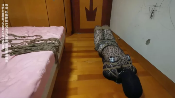 Screenshot 6 from Uniform Temptation: Serpent Spirit’s Equestrian Ordeal