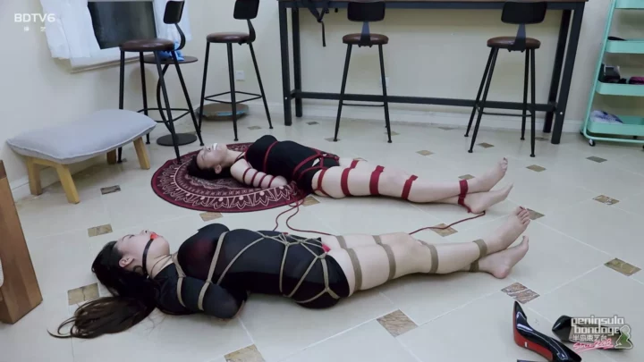Screenshot 5 from Jinan Rope: Strict Flight Attendant Teacher’s Body Shape Class