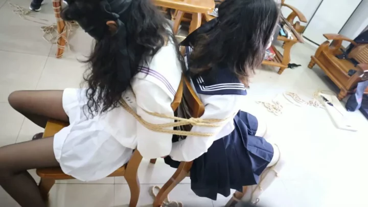 Screenshot 7 from Fu Yu: Double Trouble – Xiao Yu & A Yue’s Chair Bondage Ordeal