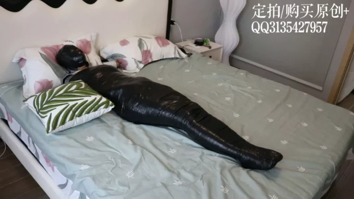 Screenshot 6 from Super long time tape full wrap mummy placement record