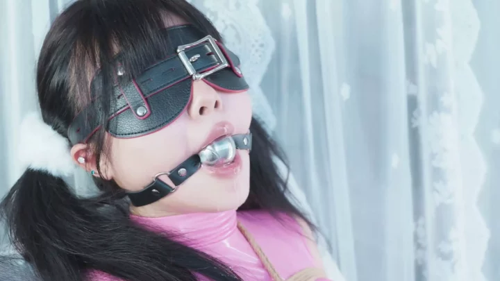 Screenshot 3 from Alice’s Pink Rubber Suit Debut: Bound & Gagged by Yume