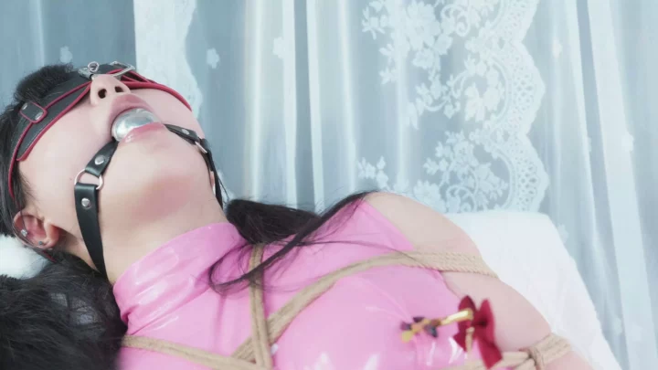 Screenshot 6 from Alice’s Pink Rubber Suit Debut: Bound & Gagged by Yume
