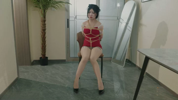 Screenshot 3 from 4K Video Studio: First-Person Gagging Transformation